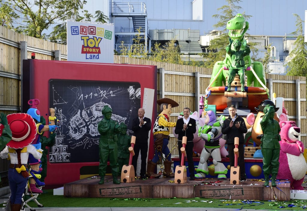 toy story land announced shanghai disneyland
