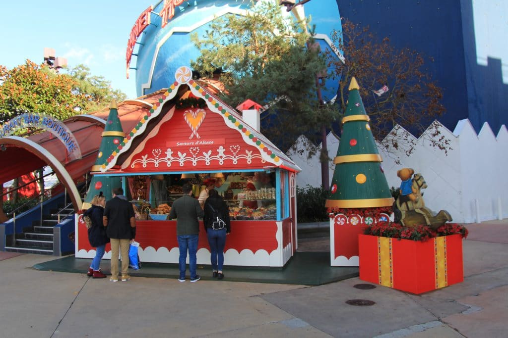 Christmas Disneyland Paris - Disney Village