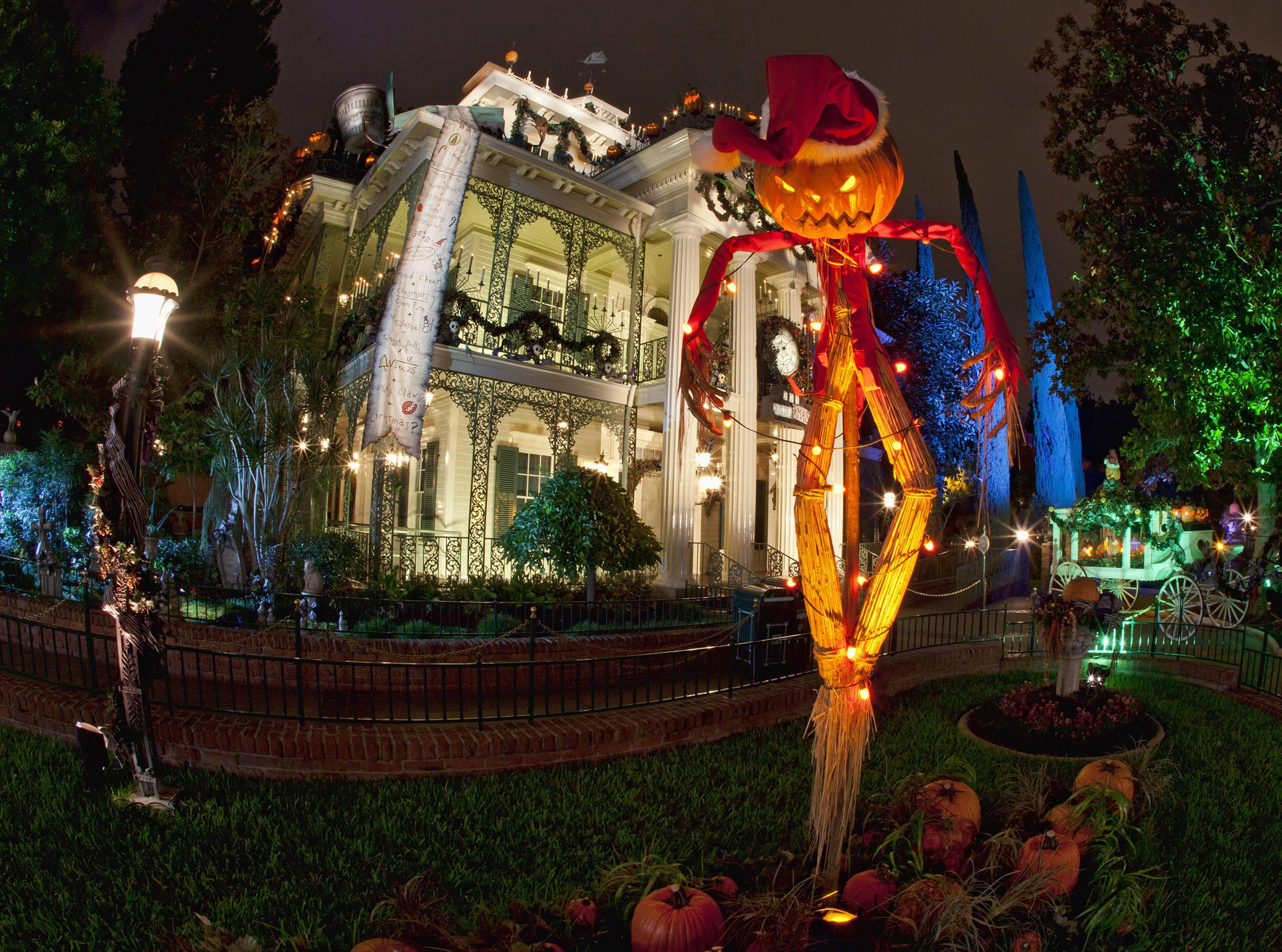 Disneyland Resort - Halloween
