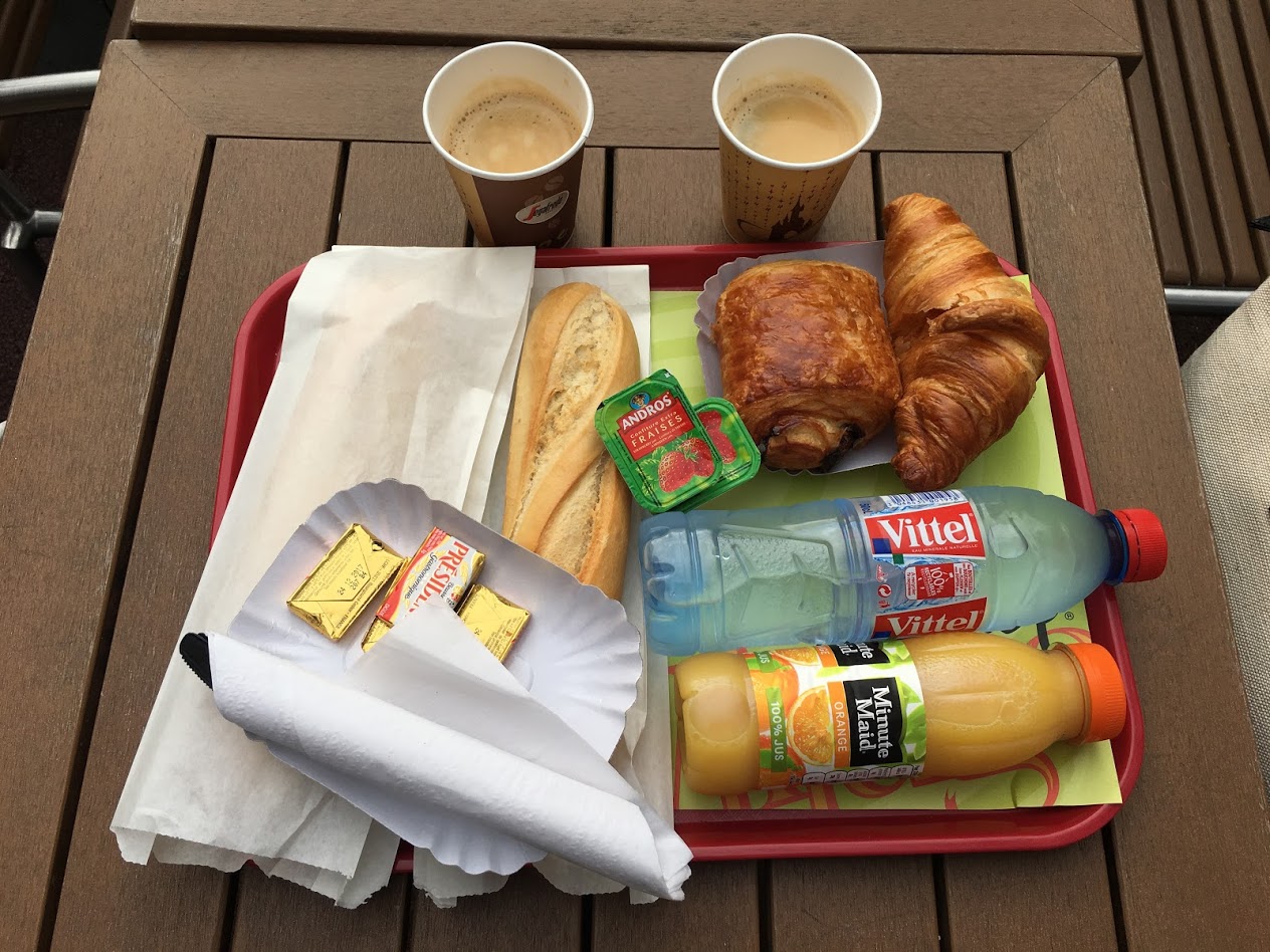 Disneyland Paris - New York Style Sandwiches - Express Breakfast Food