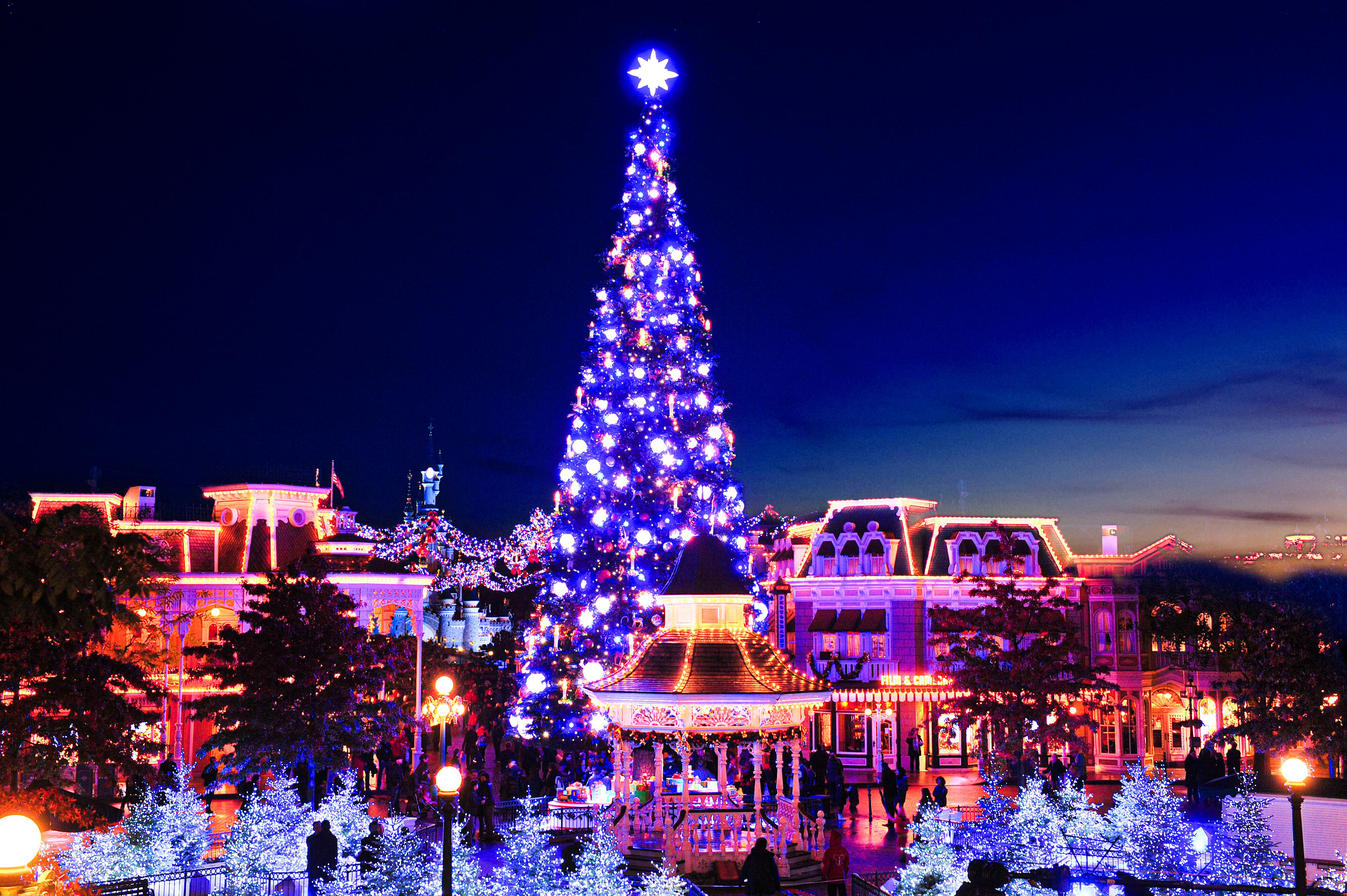 Disneyland Paris announces Disney Enchanted Christmas 2024 ...